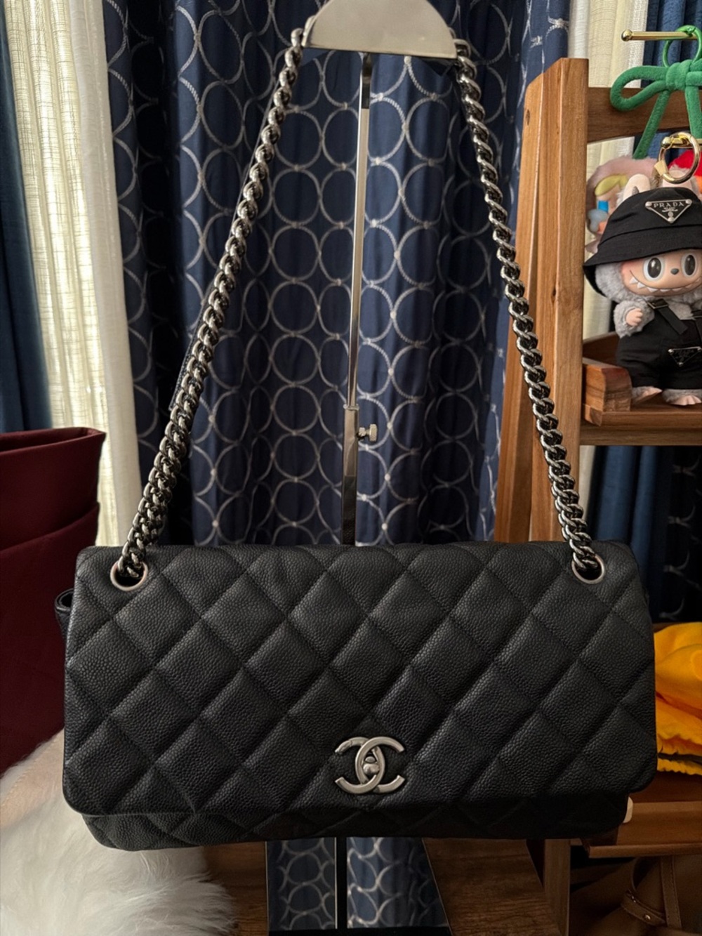 Vintage Chanel Lady Pearly Quilted Flap Black Bag Iridescent Caviar Leather - Picture 10 of 10